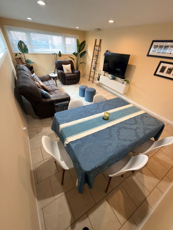 5061 W Eddy St in Chicago, IL - Building Photo - Building Photo