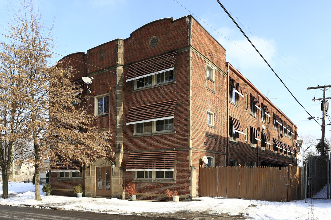 The Nina Apartments in Cleveland, OH - Building Photo