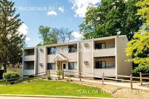 1117 Mac Arthur Rd in Madison, WI - Building Photo