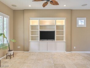 25 Gladewater Dr in Henderson, NV - Foto de edificio - Building Photo