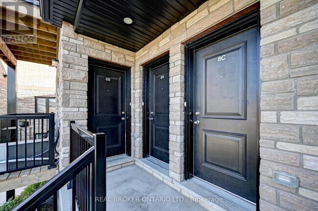 164-164 Heiman St in Kitchener, ON - Building Photo - Building Photo