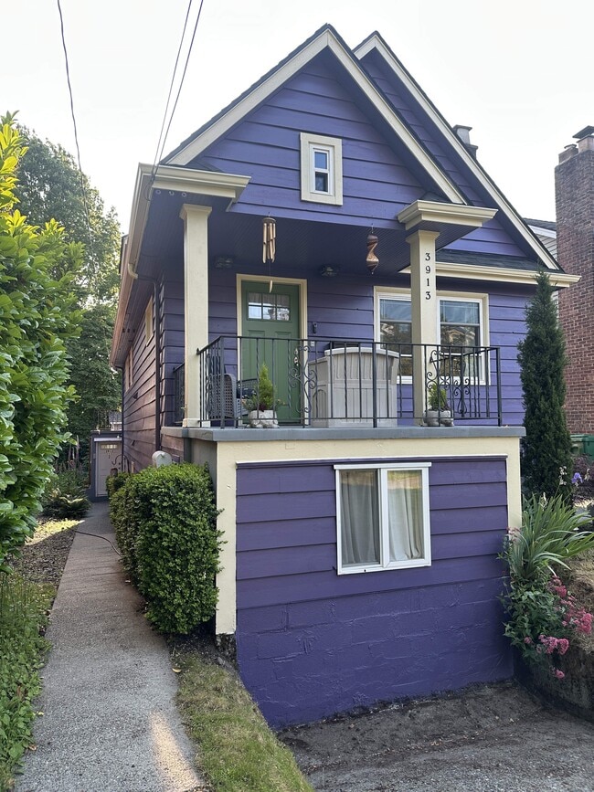 property at 3913 Densmore Ave N