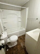 1304 N Fairview Ave in Wichita, KS - Building Photo - Building Photo