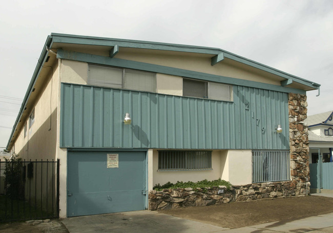 The Elm Street Apartments in Long Beach, CA - Building Photo - Building Photo