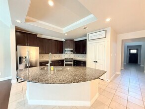 5713 Zinnia Dr in Rowlett, TX - Foto de edificio - Building Photo