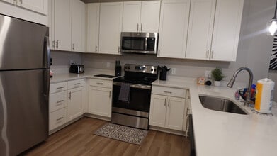 1985 Startown Rd in Hickory, NC - Building Photo - Building Photo