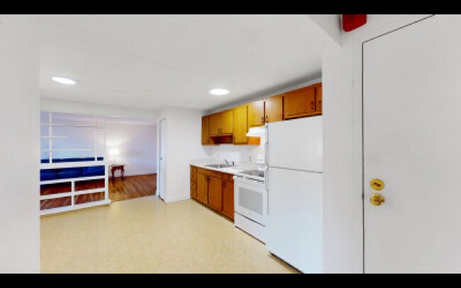 167 W Wyoming Ave, Unit #39 in Melrose, MA - Building Photo - Building Photo