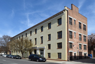 Richmond Arts in Richmond, VA - Foto de edificio - Building Photo