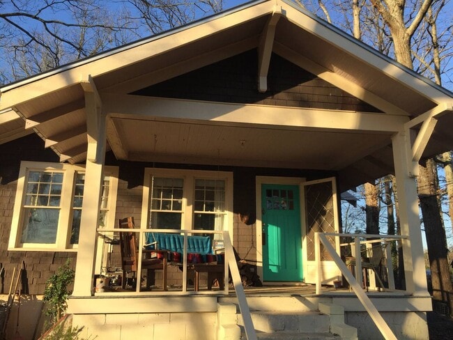 property at 2200 Shoal Creek Dr