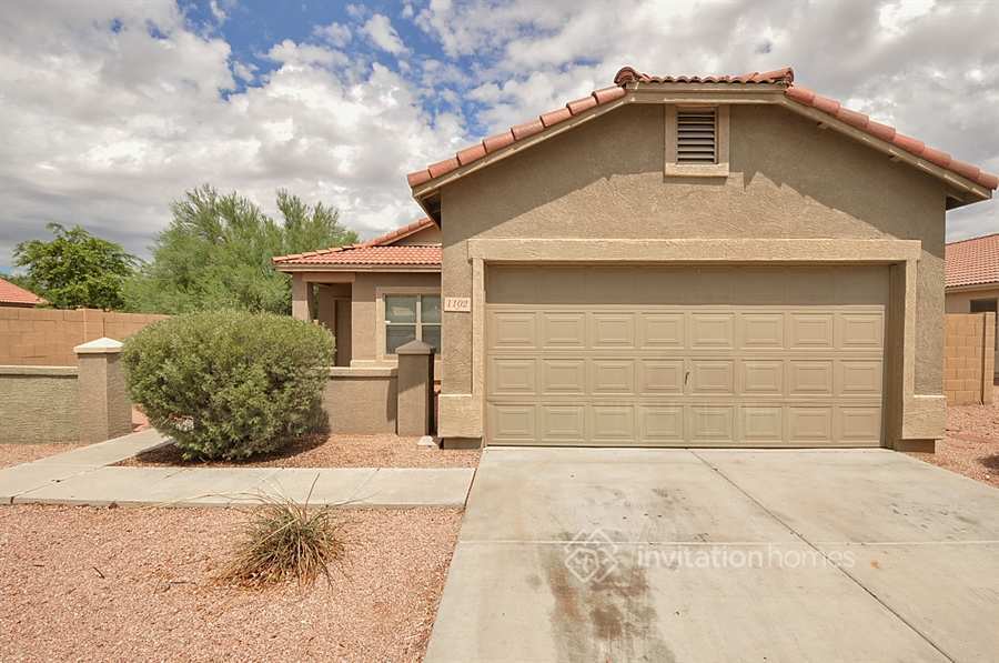 1102 E Milada Dr in Phoenix, AZ - Foto de edificio