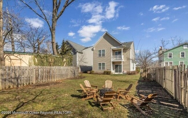 222 S Bridge Ave in Red Bank, NJ - Building Photo - Building Photo