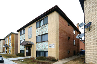 10474 Doris Ct in Rosemont, IL - Building Photo - Building Photo