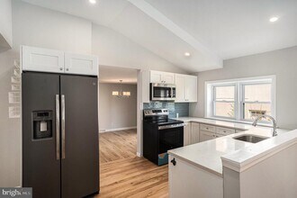 235 Roberts Ave in Conshohocken, PA - Building Photo - Building Photo