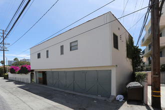 1811 Veteran Ave in Los Angeles, CA - Building Photo - Building Photo