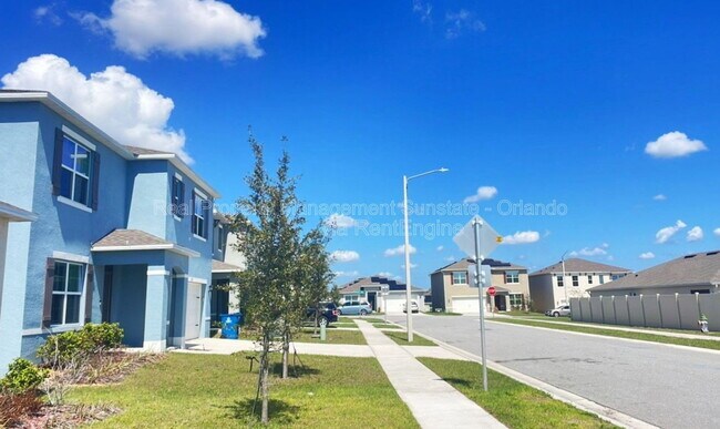 2116 Silver Brk Wy in Davenport, FL - Building Photo - Building Photo