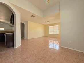 11573 James Grant Dr in El Paso, TX - Building Photo - Building Photo