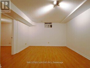 18 Nanaberry St in Toronto, ON - Building Photo - Building Photo