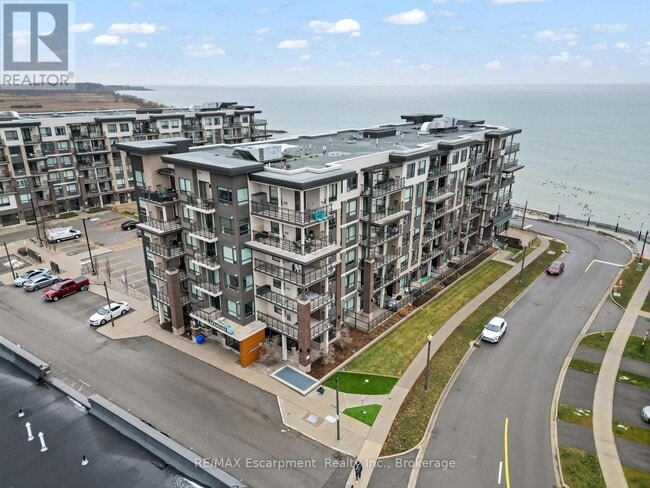 property at 10 Esplanade Ln