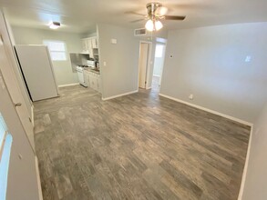 2117-B B St in El Paso, TX - Building Photo - Building Photo