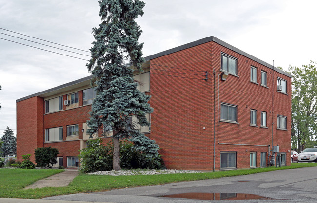 186 Linwell Rd in St Catharines, ON - Building Photo - Primary Photo