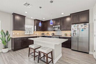 4941 W Price Ave in Tampa, FL - Building Photo - Building Photo