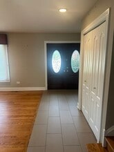 1718 Valley Forge Pl in Downers Grove, IL - Building Photo - Building Photo