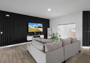 817 Desmoines Pl in Poinciana, FL - Building Photo - Building Photo