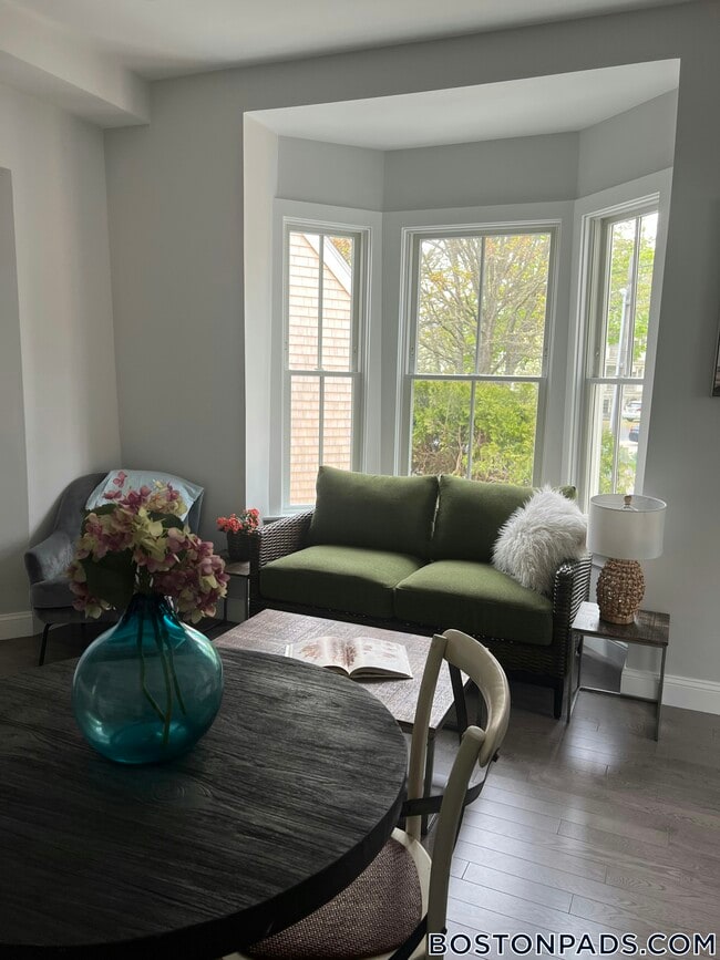 property at 328 Bank St