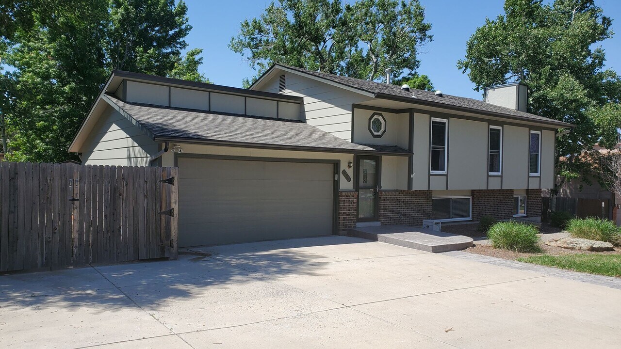 5065 Filarees Cir in Colorado Springs, CO - Foto de edificio