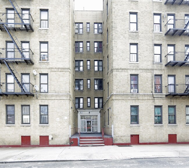 2800 Sedgwick Ave in Bronx, NY - Building Photo - Building Photo