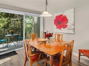 4229 155th Pl SE in Bellevue, WA - Building Photo - Building Photo