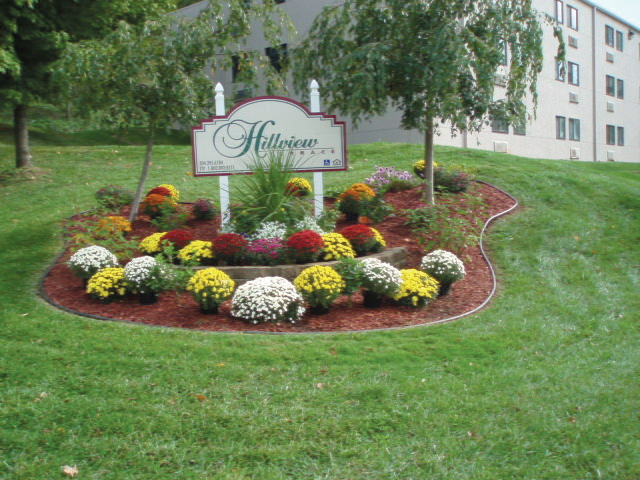 Hillview Terrace Senior Apartments in Vienna, WV - Foto de edificio