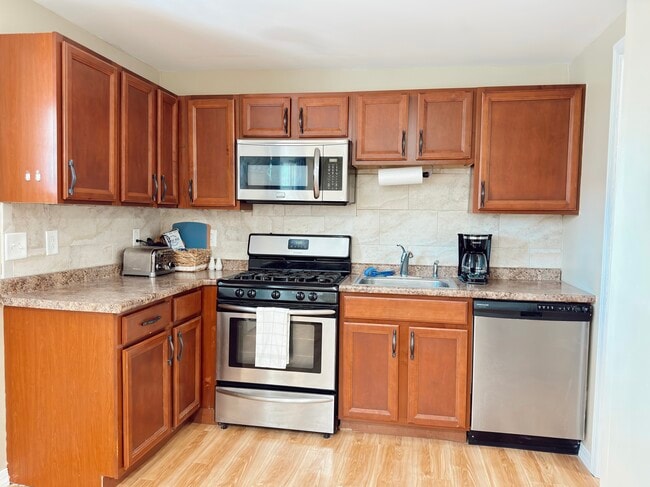 26A Park St, Unit 1 in Saratoga Springs, NY - Building Photo - Building Photo