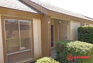4901 Belle Ter in Bakersfield, CA - Building Photo