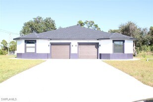 4760-4762 22nd St SW in Lehigh Acres, FL - Building Photo