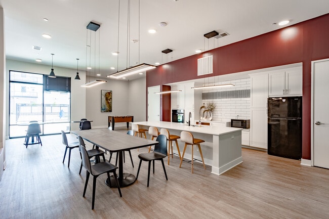 Annex on the Square in Cedar Rapids, IA - Building Photo - Building Photo