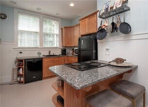 1 Pell St in Newport, RI - Building Photo - Building Photo