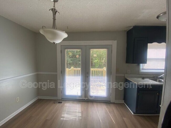 300 Letourneau Dr in Toccoa, GA - Building Photo - Building Photo