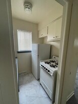 Abbeyshire Apartments in Cleveland, OH - Building Photo