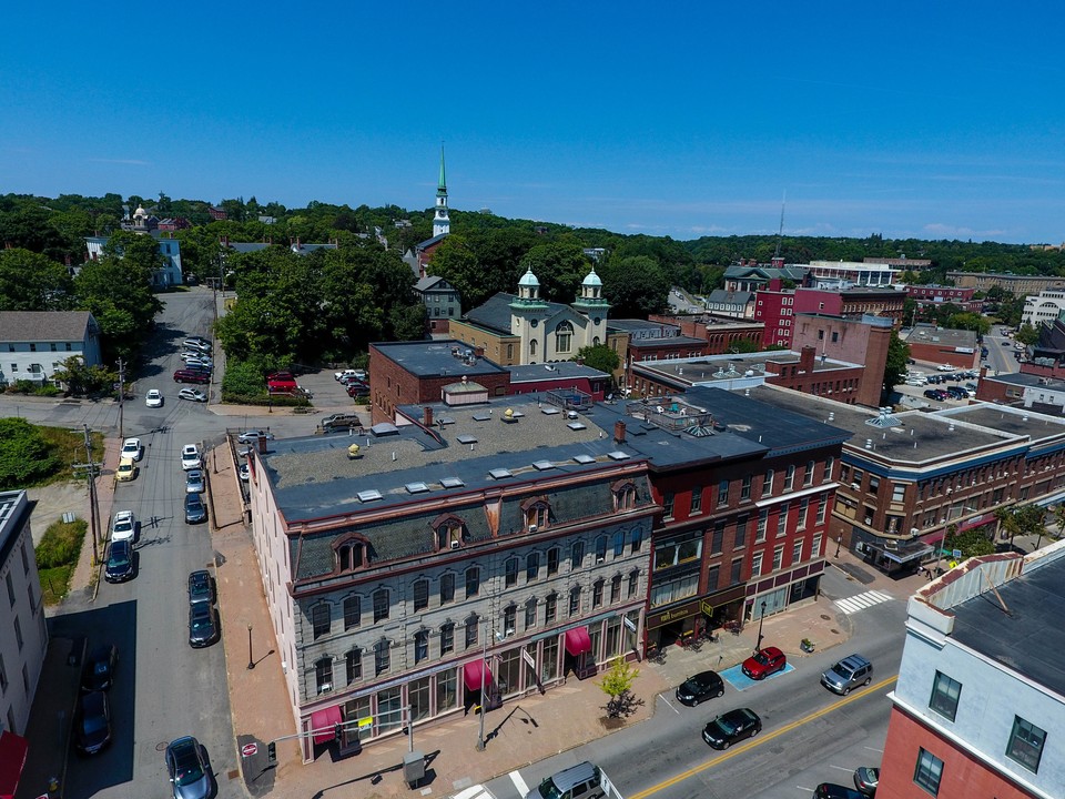 105 Main St in Bangor, ME - Building Photo