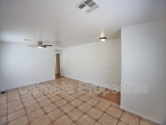 22801 W Yavapai St in Buckeye, AZ - Building Photo - Building Photo