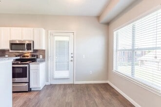 4000 W Orange St in Pearland, TX - Building Photo - Building Photo