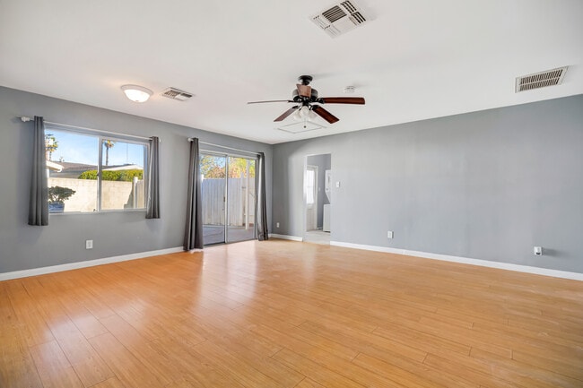 15157 Valleyheart Dr in Sherman Oaks, CA - Building Photo - Building Photo