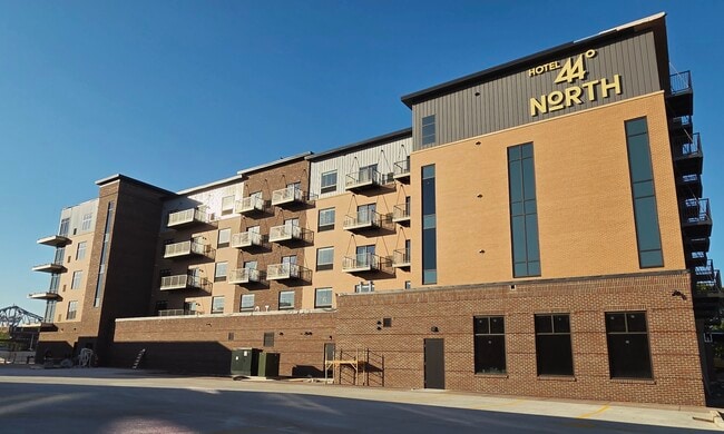 Flats at 44 North