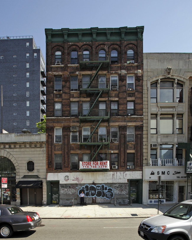 10-12 Delancey St in New York, NY - Building Photo - Building Photo