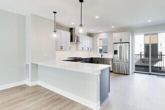 5424 Old Orchard Rd in Skokie, IL - Building Photo - Building Photo