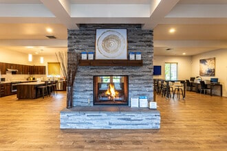 Britton Place in Lacey, WA - Foto de edificio - Interior Photo
