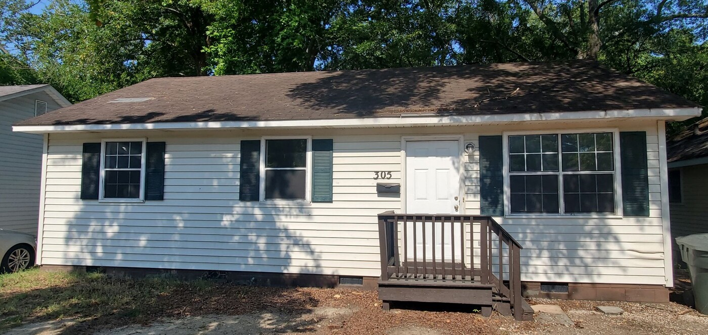 305 Huffman St in Greensboro, NC - Building Photo