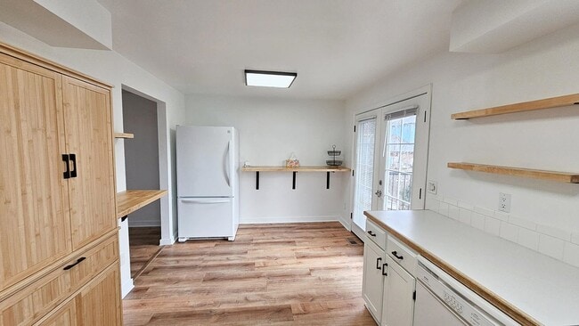 27309 W Tucker Prairie Rd in Edwall, WA - Building Photo - Building Photo