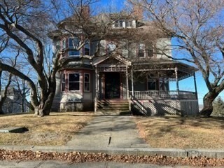 682 Rock St in Fall River, MA - Building Photo